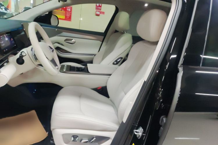 Used BYD Tang L 2025 EV with 670 km Range LiDAR and Premium Features Left Front Seat