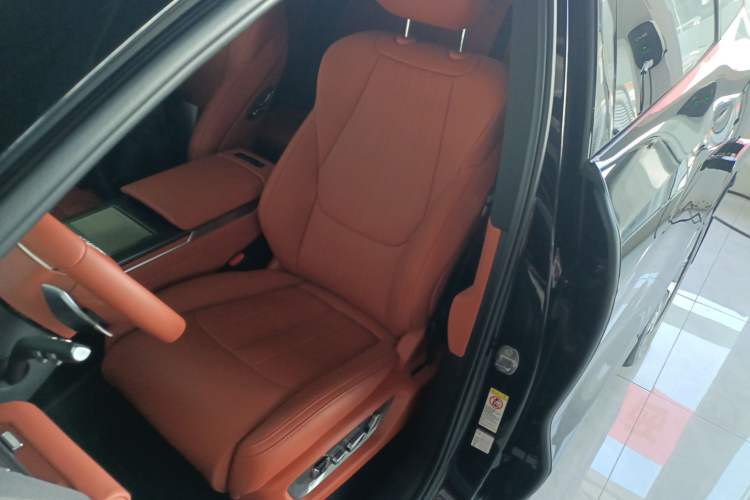 Used BYD Tang L 2025 DM 200KM Four-Wheel Drive LiDAR Flagship Model Left Front Seat