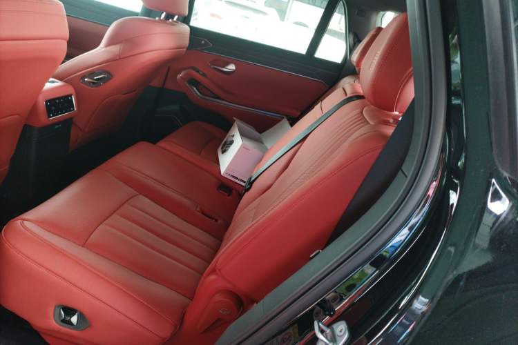 Used BYD Tang L 2025 DM 175KM Drone Player Edition Left Rear Seat