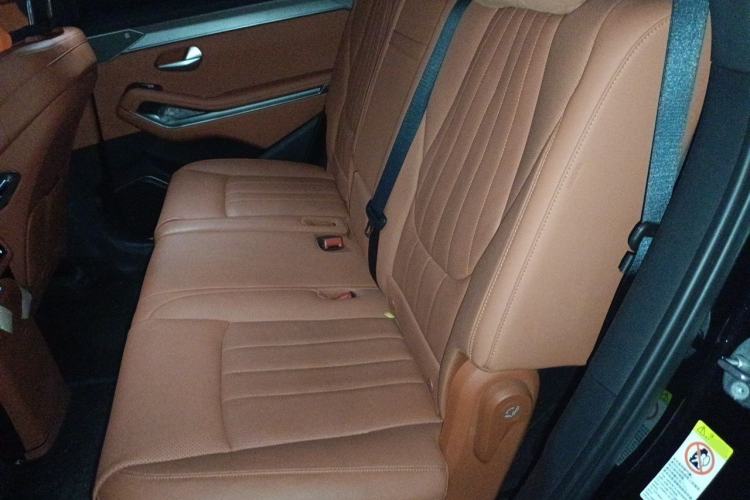 Used BYD Tang L 2025 DM 200KM Four-Wheel Drive LiDAR Flagship Model Left Rear Seat