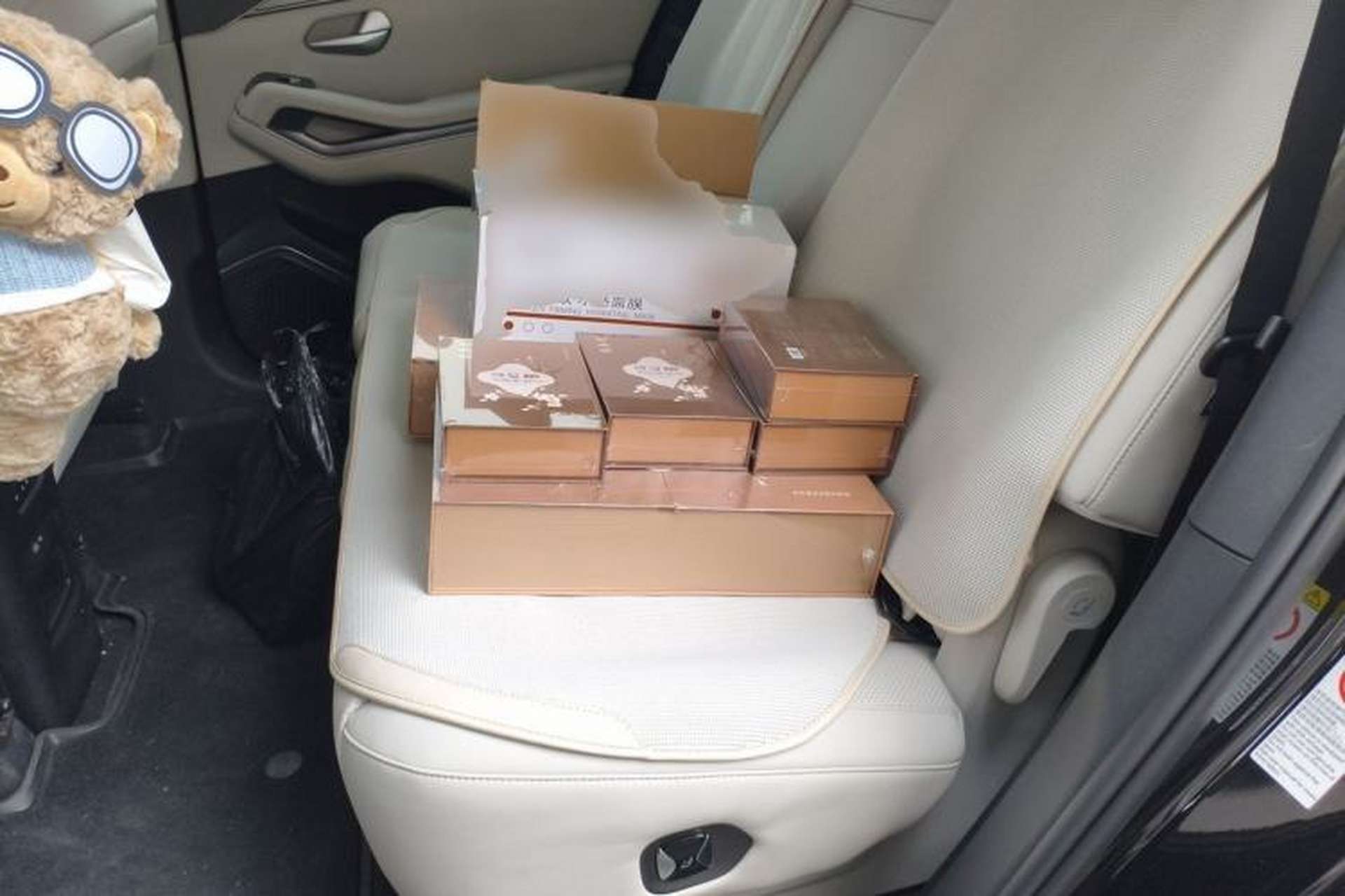 Used BYD Tang L 2025 DM 200KM Four-Wheel Drive LiDAR Flagship Model Left Rear Seat