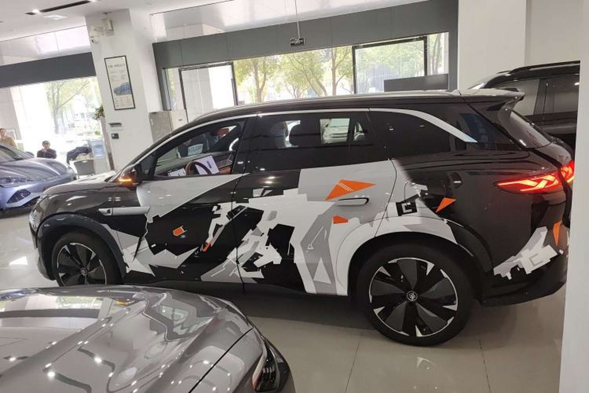 Used BYD Tang L 2025 EV 600KM All-Wheel-Drive LiDAR Flagship Model Left Side