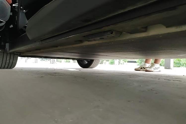 Used BYD Tang L 2025 EV 670KM LiDAR Flagship Version Left Side Sill