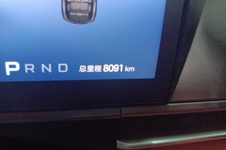 Used BYD Tang L 2025 DM 200KM Four-Wheel Drive LiDAR Flagship Model Odometer Close Up