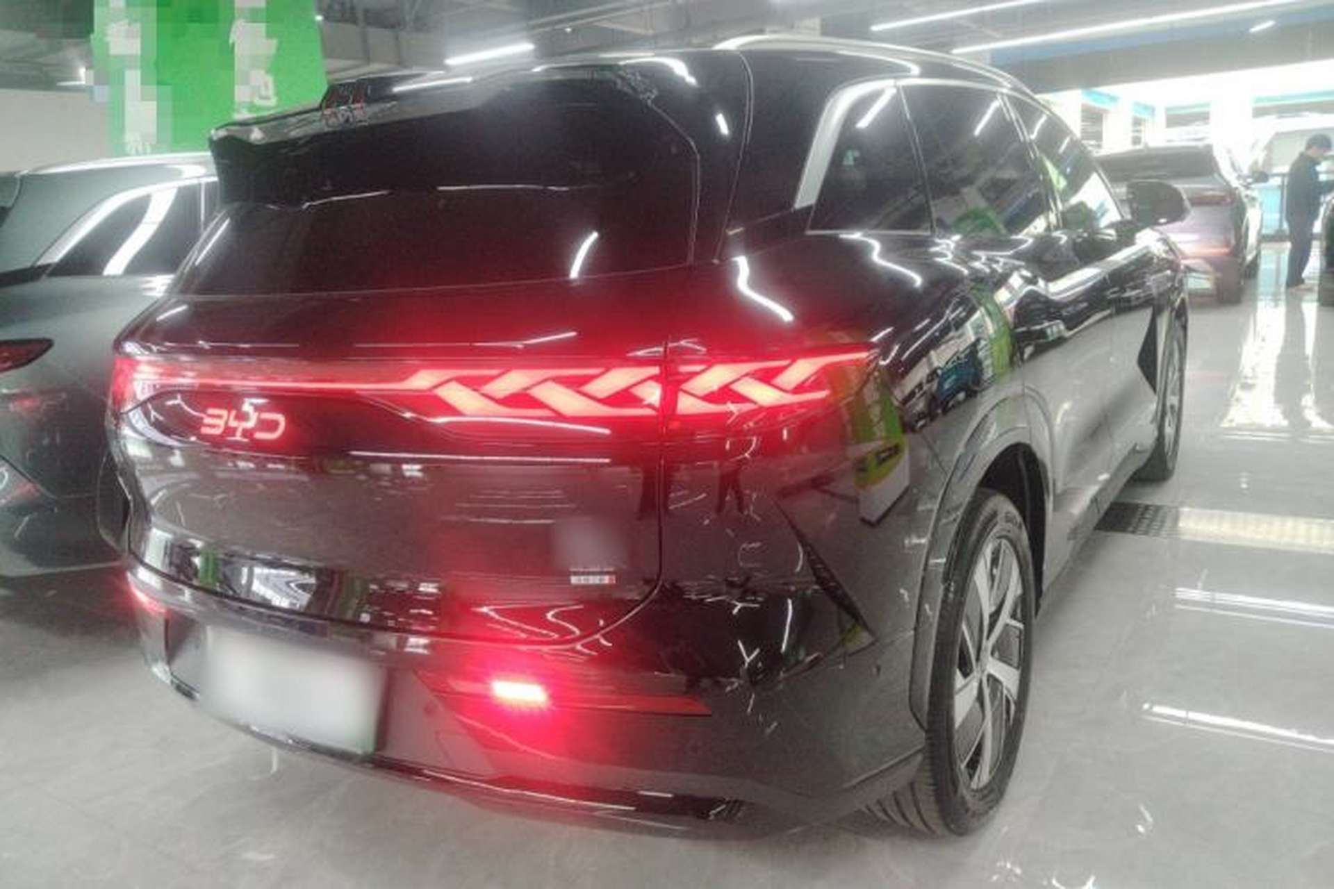 Used BYD Tang L 2025 DM 200KM Four-Wheel Drive LiDAR Flagship Model Rear Right 45 Deg
