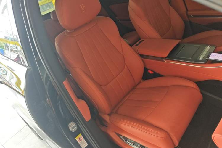 Used BYD Tang L 2025 DM 200KM Four-Wheel Drive LiDAR Flagship Model Right Front Seat