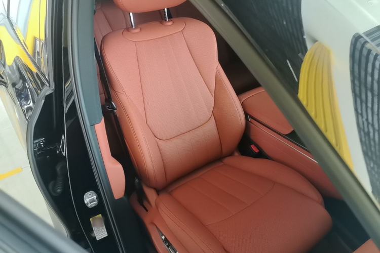 Used BYD Tang L 2025 DM 215KM LiDAR Flagship Model Right Front Seat