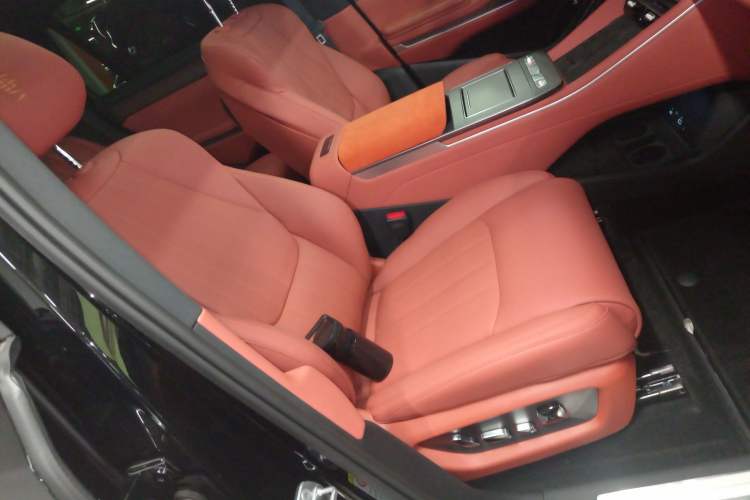 Used BYD Tang L 2025 DM 200KM Four-Wheel Drive LiDAR Flagship Model Right Front Seat