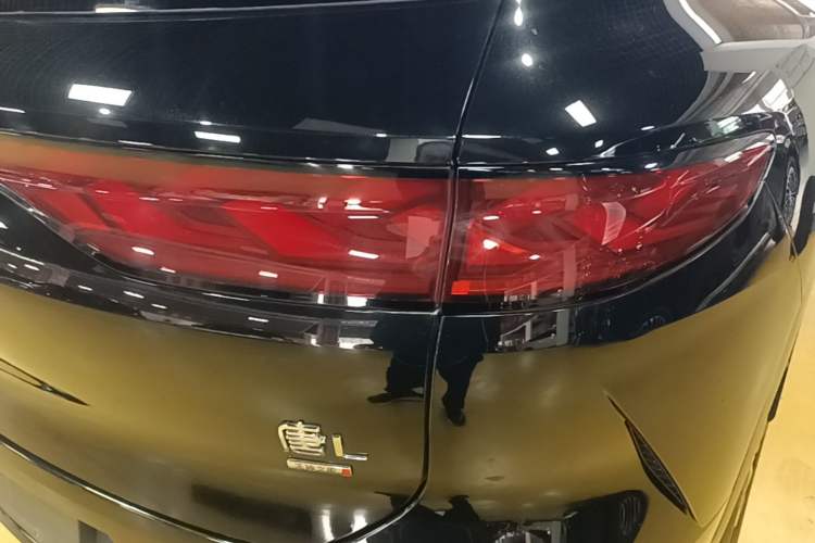 Used BYD Tang L 2025 DM 175KM Drone Player Edition Right Rear Taillight
