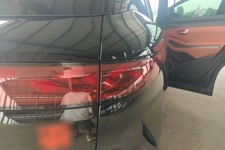 Used BYD Tang L 2025 EV 670KM LiDAR Flagship Version Right Rear Taillight