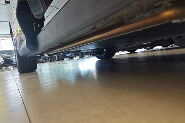 Used BYD Tang L 2025 DM 175KM Drone Player Edition Right Side Sill