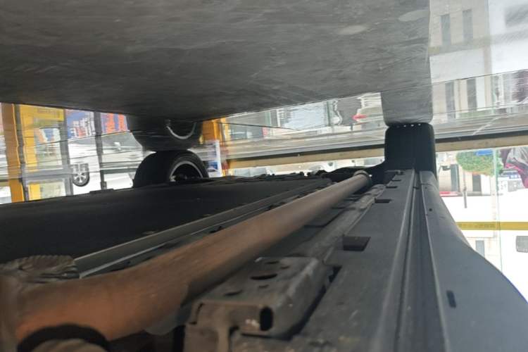 Used BYD Tang L 2025 DM 200KM Four-Wheel Drive LiDAR Flagship Model Right Side Sill