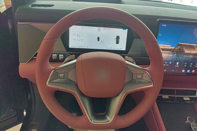 Used BYD Tang L 2025 DM 200KM Four-Wheel Drive LiDAR Flagship Model Steering Wheel