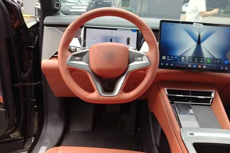 Used BYD Tang L 2025 EV with 670 km Range LiDAR and Premium Features Steering Wheel