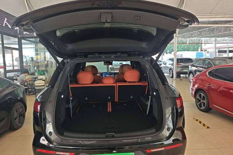 Used BYD Tang L 2025 DM 175KM Drone Player Edition Trunk