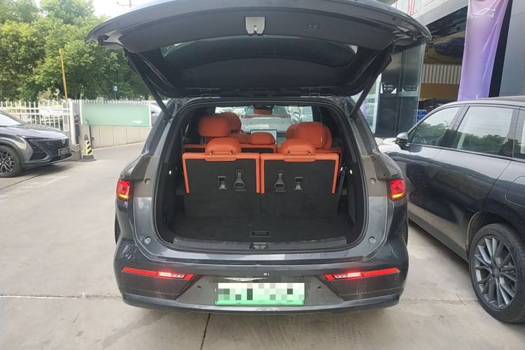 Used BYD Tang L 2025 EV 600KM All-Wheel-Drive LiDAR Flagship Model Trunk