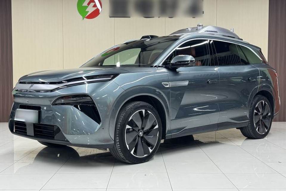 BYD Tang L 2025