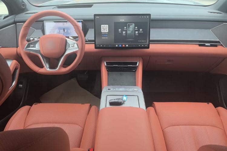 Used BYD Tang L 2025 DM 175KM Drone Player Edition Center Console