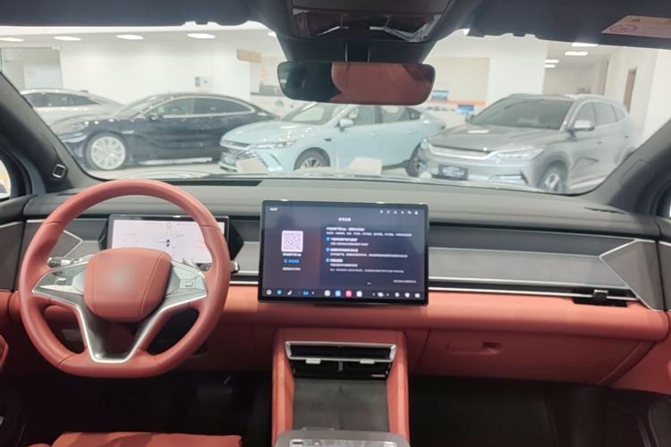 Used BYD Tang L 2025 DM 175KM Drone Player Edition Center Console