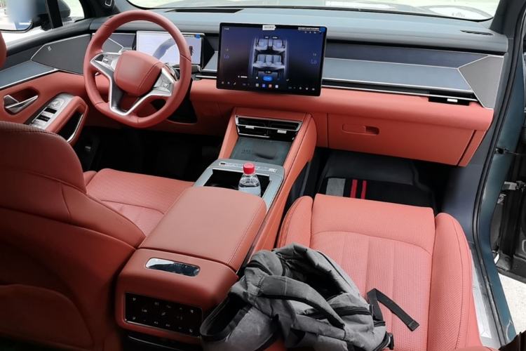 Used BYD Tang L 2025 DM 175KM Drone Player Edition Center Console