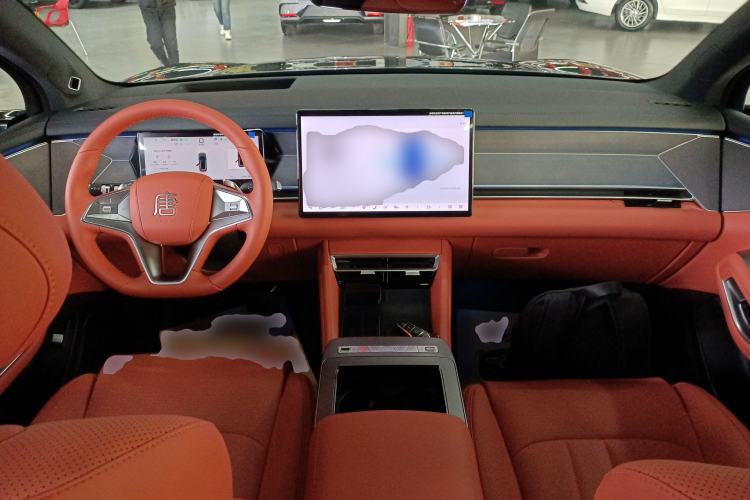 Used BYD Tang L 2025 DM 175KM Drone Player Edition Center Console