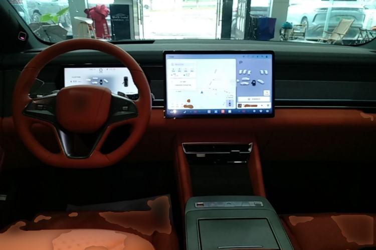 Used BYD Tang L 2025 DM 175KM Drone Player Edition Center Console