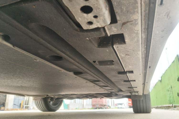 Used BYD Tang L 2025 DM 200KM Four-Wheel Drive LiDAR Flagship Model Chassis Front Left
