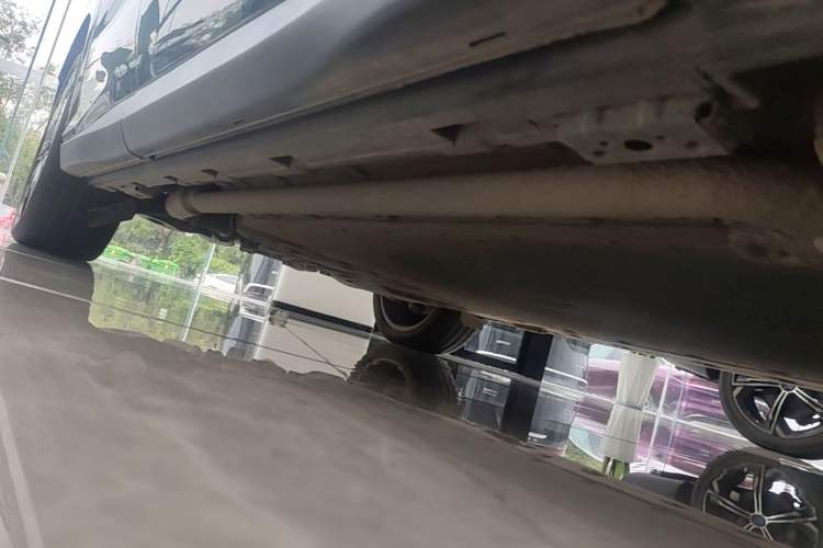 Used BYD Tang L 2025 DM 175KM Drone Player Edition Chassis Front Right