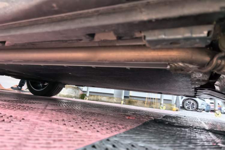 Used BYD Tang L 2025 DM 175KM Drone Player Edition Chassis Front Right