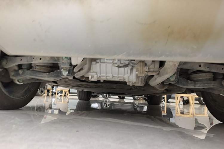 Used BYD Tang L 2025 DM 175KM Drone Player Edition Chassis Rear
