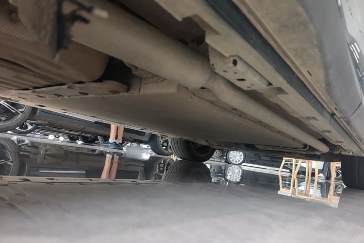Used BYD Tang L 2025 DM 175KM Drone Player Edition Chassis Rear Right