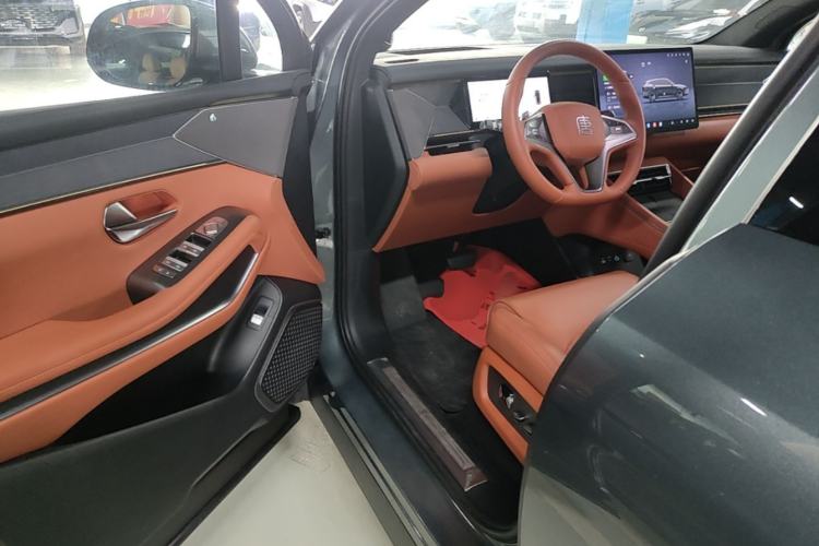 Used BYD Tang L 2025 DM 175KM Drone Player Edition Driver Seat
