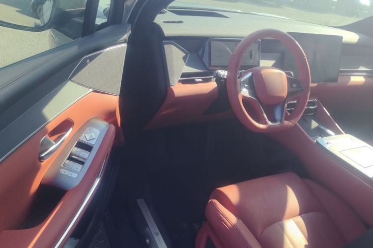 Used BYD Tang L 2025 DM 175KM Drone Player Edition Driver Seat