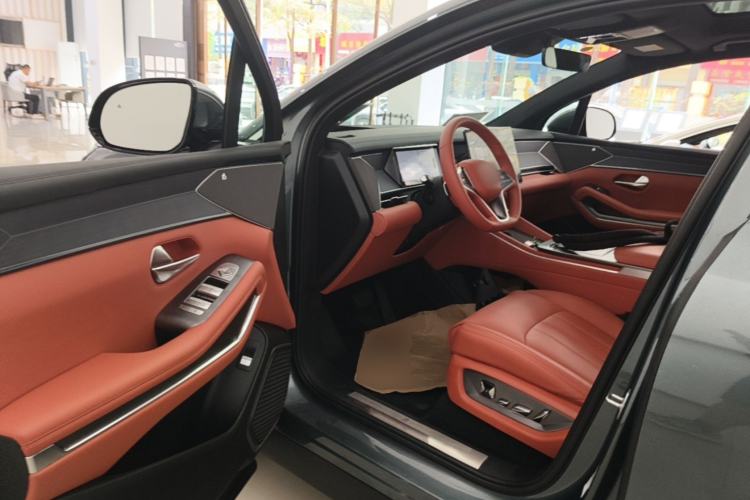Used BYD Tang L 2025 DM 175KM Drone Player Edition Driver Seat