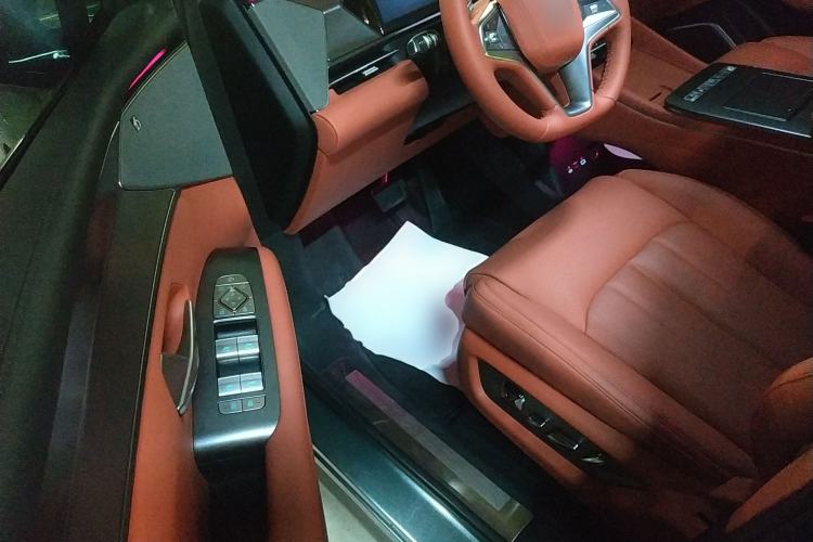 Used BYD Tang L 2025 DM 200KM Four-Wheel Drive LiDAR Flagship Model Driver Seat