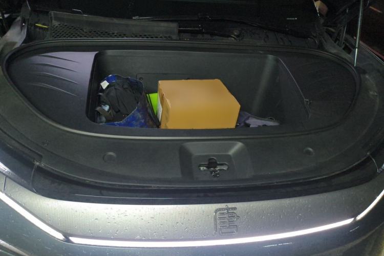 Used BYD Tang L 2025 EV 600KM All-Wheel-Drive LiDAR Flagship Model Engine Bay