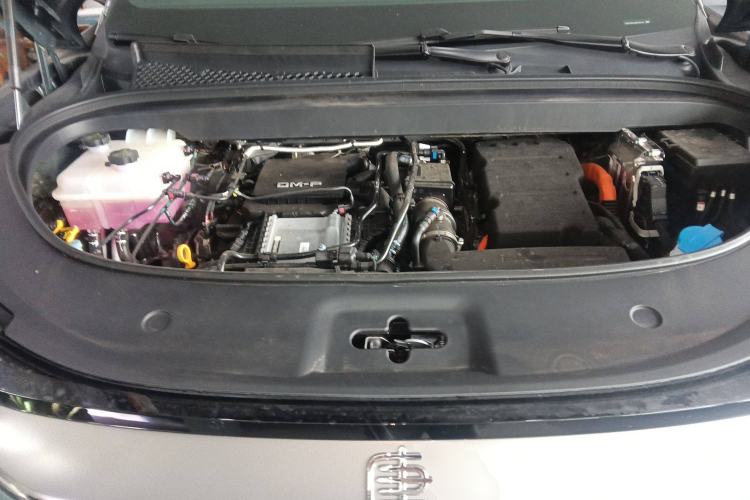 Used BYD Tang L 2025 DM 175KM Drone Player Edition Engine Bay