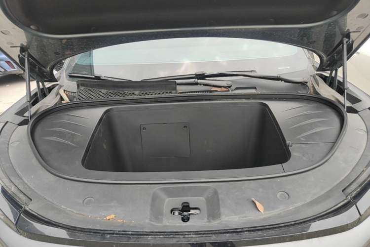 Used BYD Tang L 2025 EV 600KM All-Wheel-Drive LiDAR Flagship Model Engine Bay