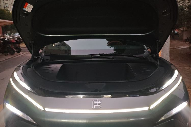 Used BYD Tang L 2025 EV 670KM LiDAR Flagship Version Engine Bay