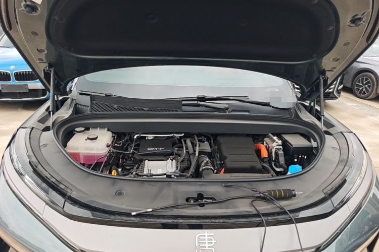 Used BYD Tang L 2025 DM 175KM Drone Player Edition Engine Bay