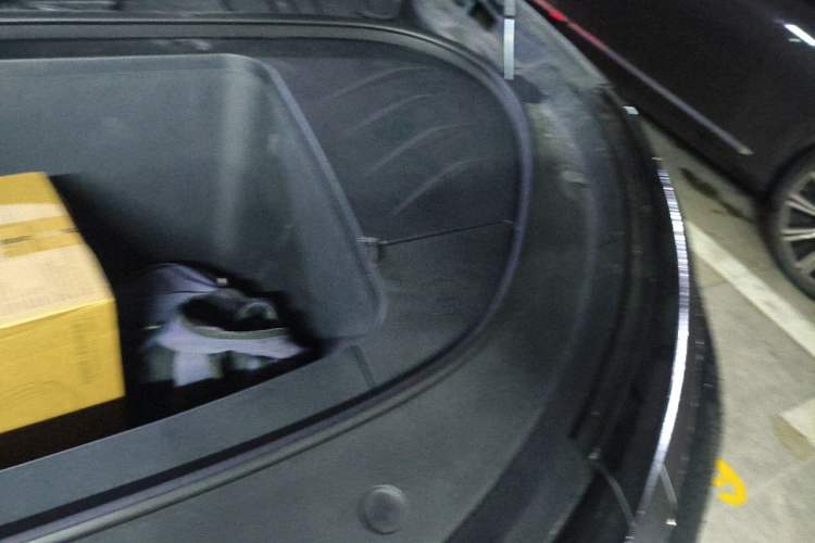 Used BYD Tang L 2025 EV 600KM All-Wheel-Drive LiDAR Flagship Model Engine Bay Left