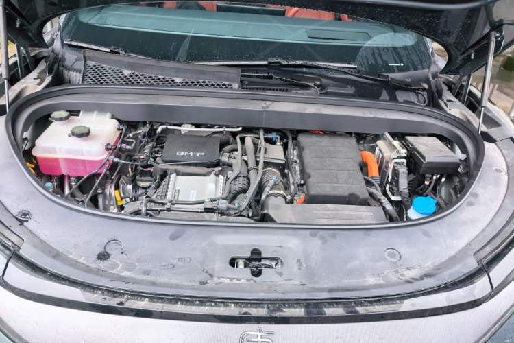 Used BYD Tang L 2025 DM 175KM Drone Player Edition Engine Bay