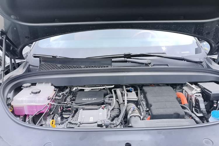 Used BYD Tang L 2025 DM 175KM Drone Player Edition Engine Bay