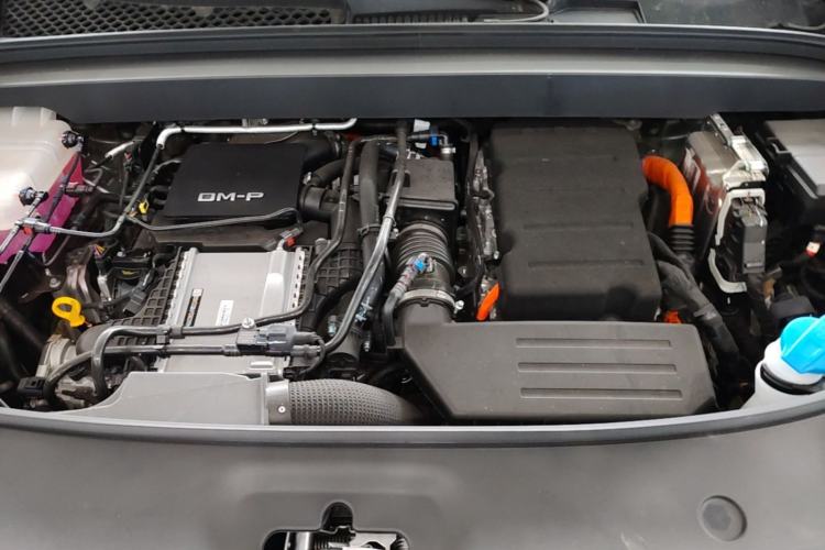 Used BYD Tang L 2025 DM 175KM Drone Player Edition Engine Bay