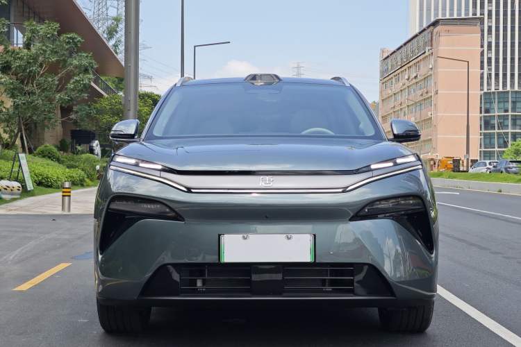 Used BYD Tang L 2025 EV with 670 km Range LiDAR and Premium Features Exterior 1