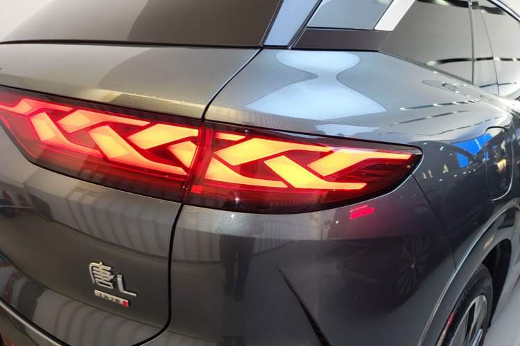 Used BYD Tang L 2025 DM 175KM Drone Player Edition Exterior 3