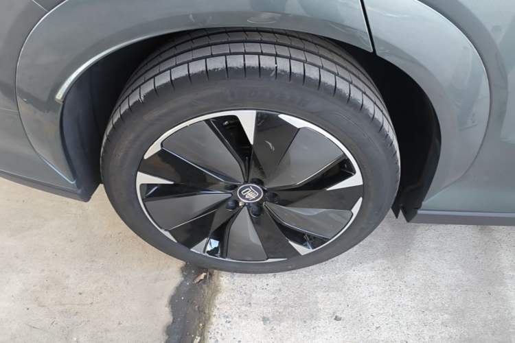 Used BYD Tang L 2025 DM 175KM Drone Player Edition Exterior 5