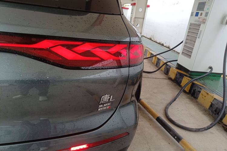 Used BYD Tang L 2025 EV 600KM All-Wheel-Drive LiDAR Flagship Model Exterior 6