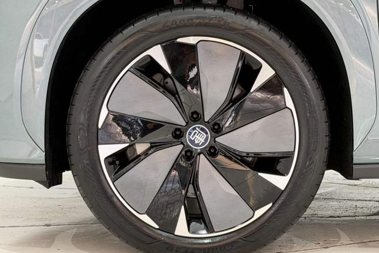 Used BYD Tang L 2025 DM 175KM Drone Player Edition Exterior 7
