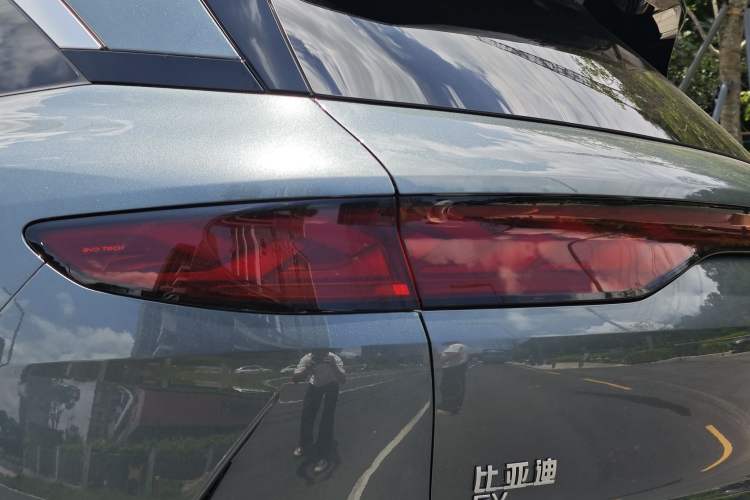 Used BYD Tang L 2025 EV with 670 km Range LiDAR and Premium Features Exterior 9